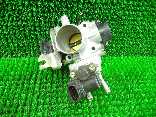 【中古】中古部品 ムーヴ L902S スロットルボディ 【3330210100-000037075020300】