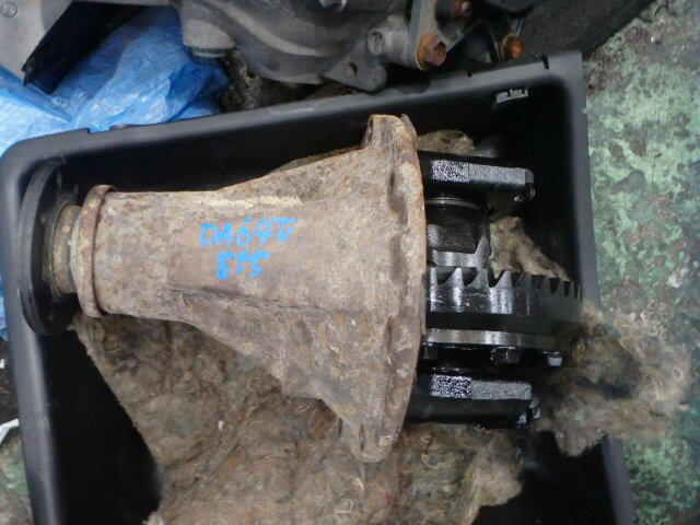 【中古】中古部品 エブリィ DA64V リアアクスルホーシング 【3331010800-000023164141200】