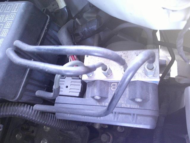 【中古】中古部品 ムーヴ LA100S ABSアクチュエーター 【3340030100-013422100042500】