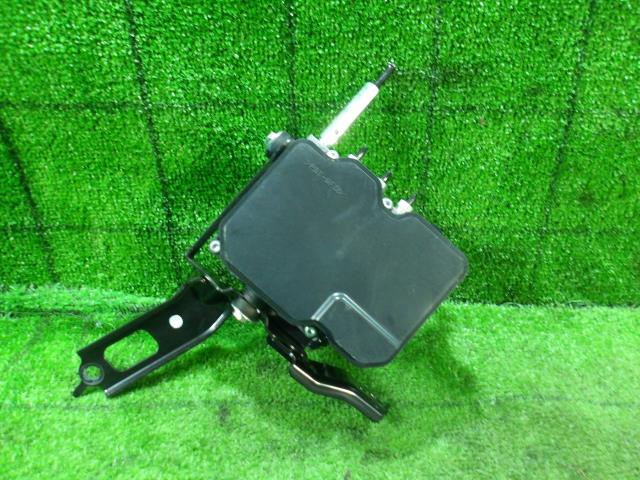 【中古】中古部品 ルーミー M910A ABSアクチュエーター 【3330420100-250416000242500】