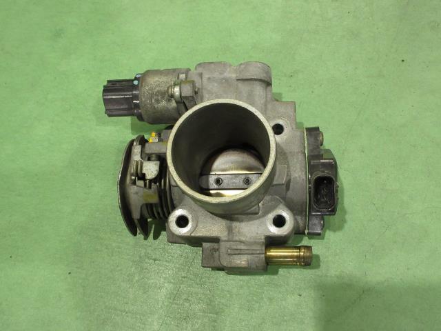 【中古】中古部品 ゼスト JE1 スロットルボディ 【3310590000-000008858120300】