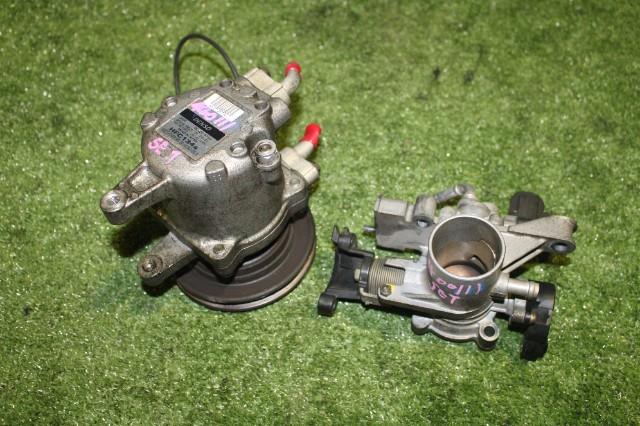 【中古】中古部品 ミラアヴィ L250S スロットルボディ 【3330950100-000040011120300】