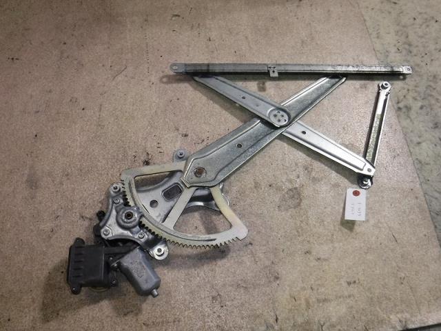 【中古】中古部品 エスティマ ACR55W 右フロントドアレギュレータ・モーター 【3330810100-001386413313120】