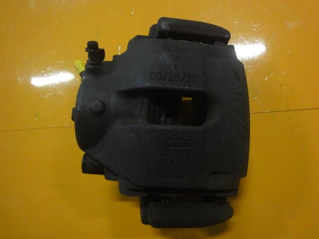 【中古】中古部品 BMW 3シリーズ BL32 右フロントキャリパー 【3340220100-001335417044330】