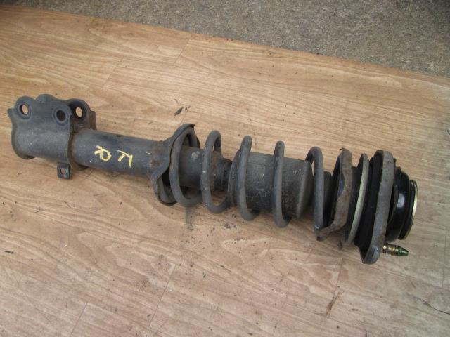 【中古】中古部品 クリッパー U71T 右フロントストラット 【3310190100-000255007150110】
