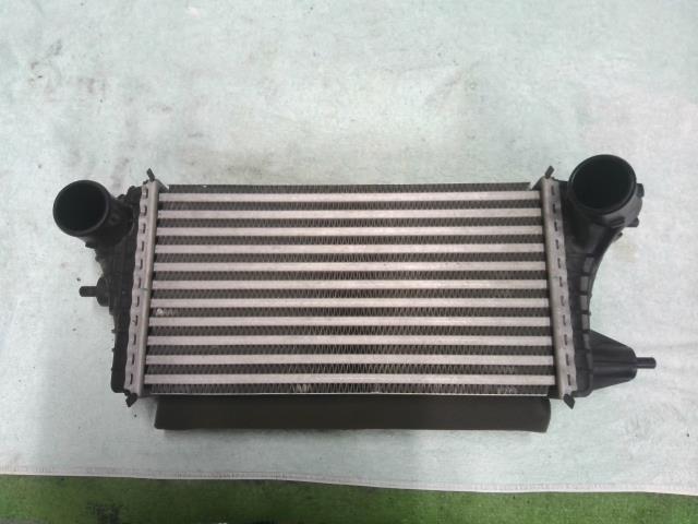 【中古】中古部品 スイフト ZC13S インタークーラー 【3310200100-000021828820500】