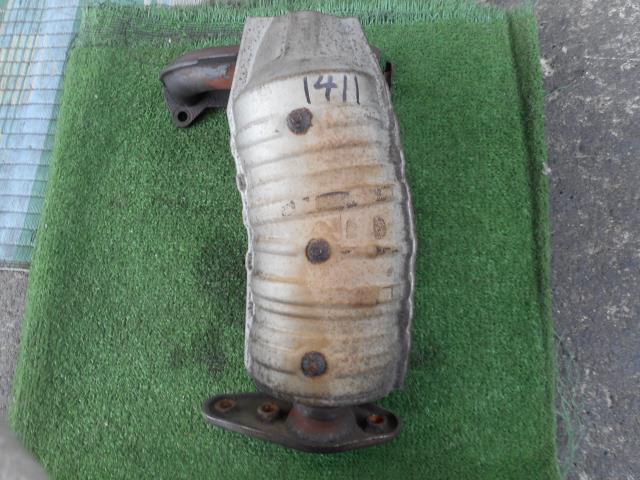 【中古】中古部品 eKワゴン H81W 触媒 【3330190100-000002141122400】