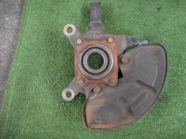 【中古】中古部品 eKワゴン H81W 左フロントナックルハブ 【3330190100-000002141144340】