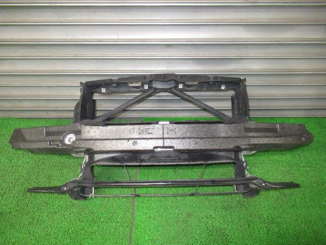 【中古】中古部品 BMW 1シリーズ 1A16 ラジエータコアサポート 【3330540100-250509000117180】