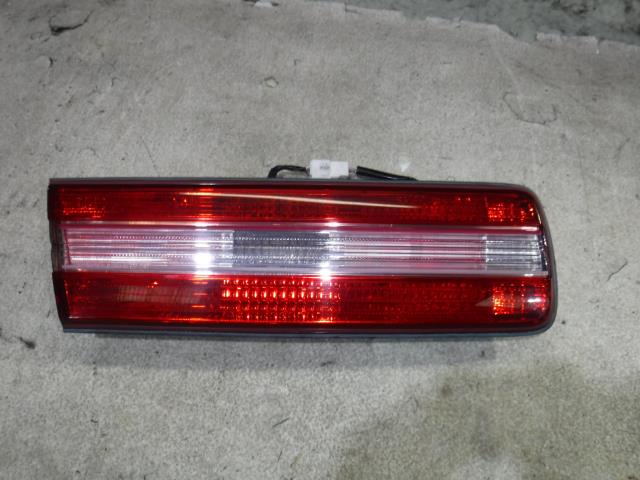 【中古】中古部品 マークII GX100 リアフィニッシャーパネル 【3330810100-001399594215200】