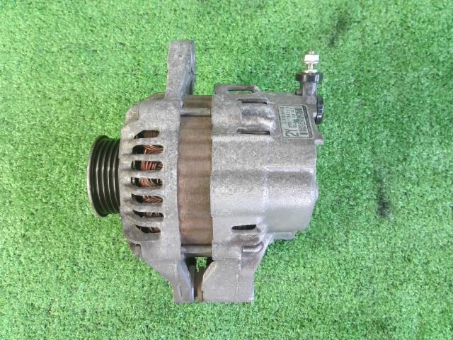 【中古】中古部品 スクラム DG64V オルタネーター 【3260070000-250510000160200】