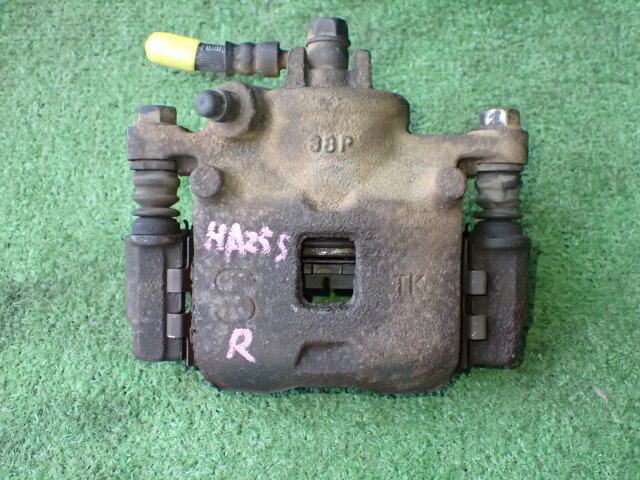 【中古】中古部品 アルト HA25S 右フロントキャリパー 【3330450100-250512000244330】