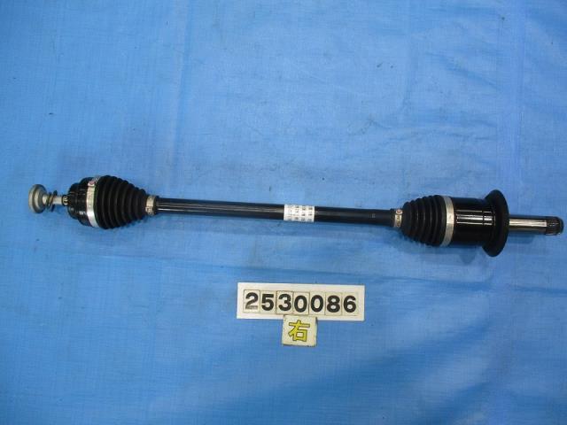 【中古】中古部品 BMW X1 HT20 右リアドライブシャフト 【3310040100-000253008642300】
