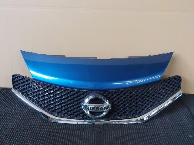 【中古】中古部品 ノート E12 ラジエータグリル 【3260200000-250508000310400】