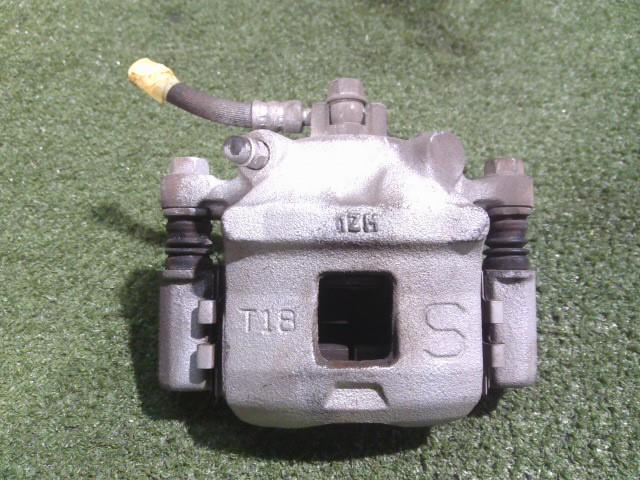 【中古】中古部品 モコ MG33S 右フロントキャリパー 【3260300000-250514001144330】