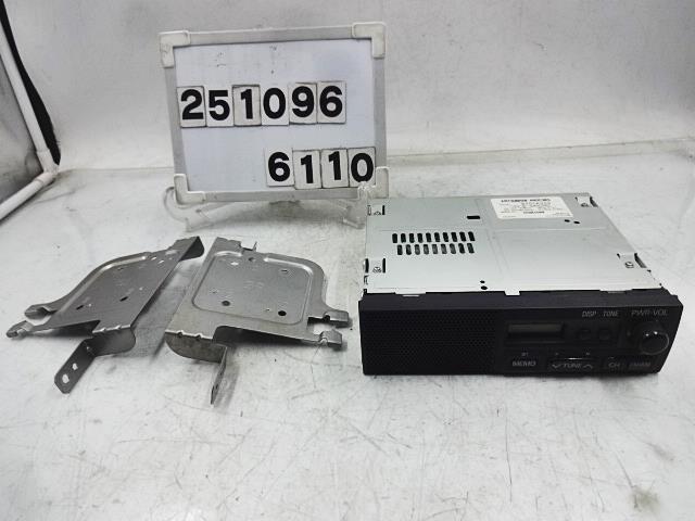 【中古】中古部品 ミニキャブ U61T ラジオ 【3330890100-000025109661100】