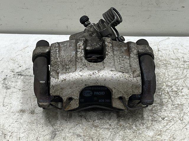 【中古】中古部品 ボルボ 50シリーズ MB4204S 右リアキャリパー 【3310070100-000090744844430】