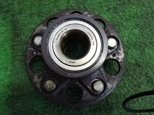 【中古】中古部品 ストリーム RN6 リアハブ 【3330980100-001529905044470】