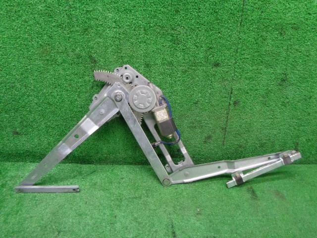 【中古】中古部品 エルフ NHR69EA 右フロントドアレギュレータ・モーター 【3330160100-000025029713120】