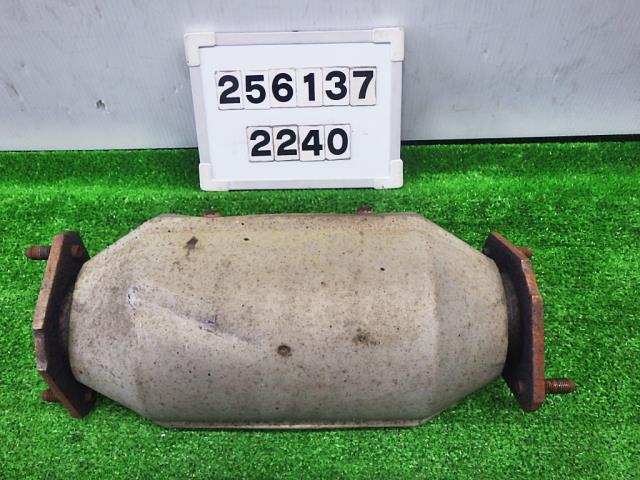 【中古】中古部品 エルグランド ME51 触媒 【3330890100-000025613722400】