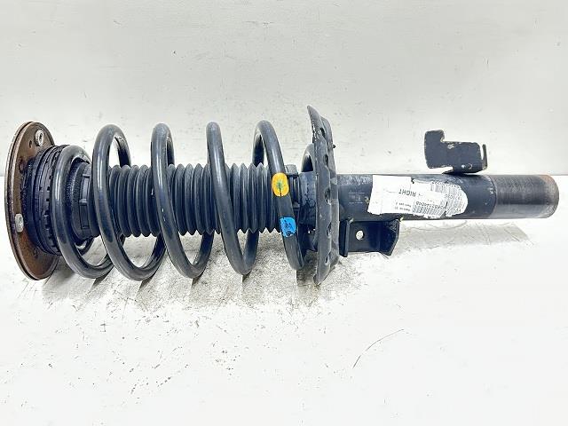 【中古】中古部品 ボルボ 60シリーズ DB4204TXC 右フロントストラット 【3310070100-000090753450110】