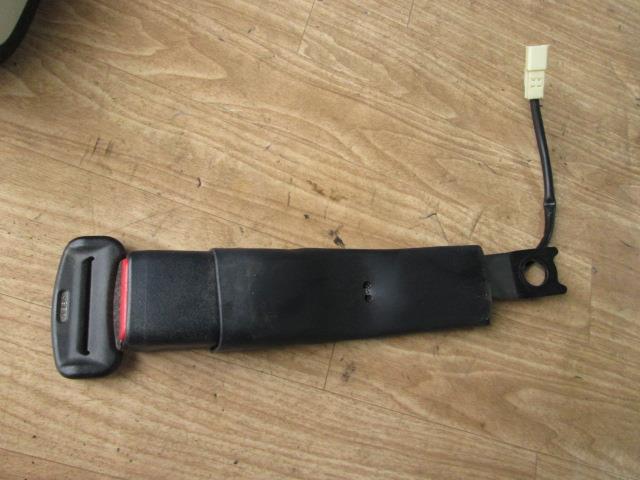 【中古】中古部品 モコ MG33S シートベルト 【3310190100-000255003077150】