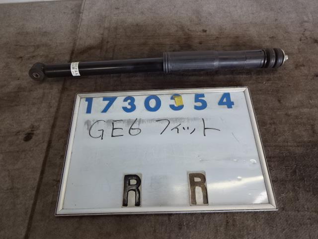 【中古】中古部品 フィット GE6 右リアショックアブソーバー 【3330980100-001362311250700】