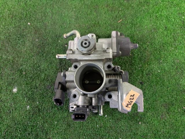 【中古】中古部品 モコ MG22S スロットルボディ 【3310080100-250311000120300】