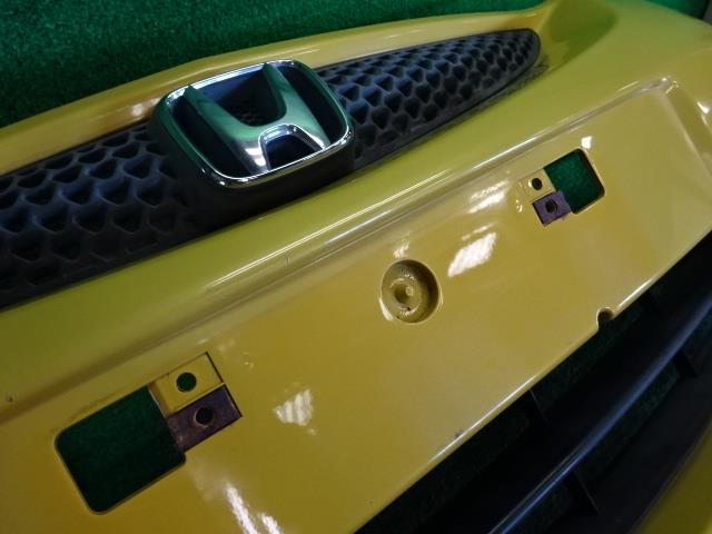 【中古】中古部品 フィット GD1 フロントバンパー 【3330980100-001597374410100】 2