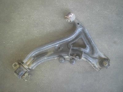 【中古】中古部品 アクティ HH5 右フロントロアアーム 【3340180100-250520000151720】