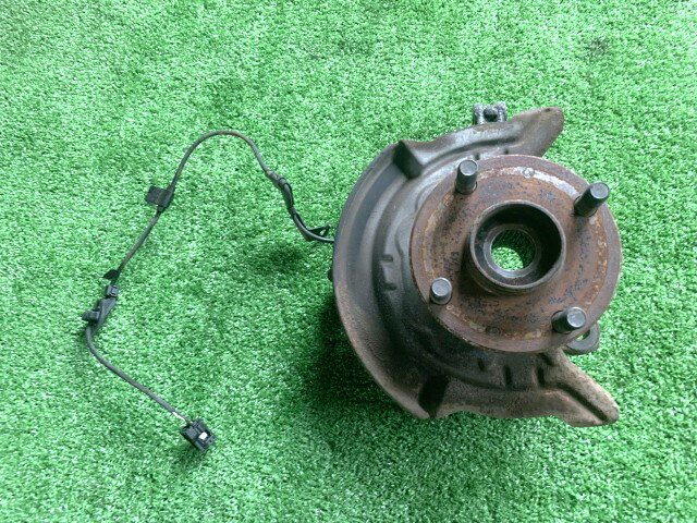 【中古】中古部品 タント L385S 右フロントナックルハブ 【3330450100-250522000344310】