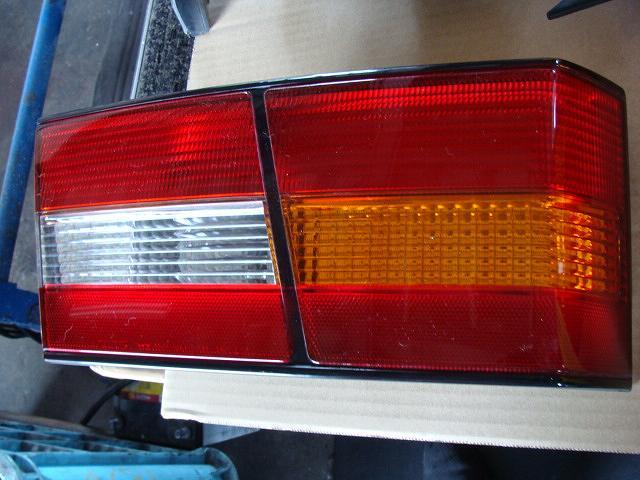 【中古】中古部品 ウィンダム MCV21 リアフィニッシャーパネル 【3340220100-000666299315200】