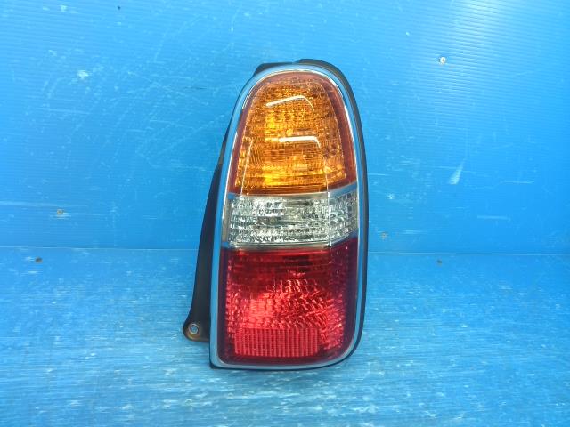 【中古】中古部品 ミラジーノ L700S 右テールランプ 【3310550000-250324001715500】