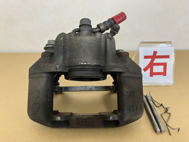 【中古】中古部品 ハイゼット S331V 右フロントキャリパー 【3330460100-000001600744330】