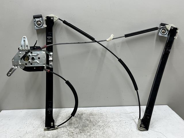 【中古】中古部品 VW ルポ 6EAVY 右フロントドアレギュレータ・モーター 【3310070100-000090762213120】