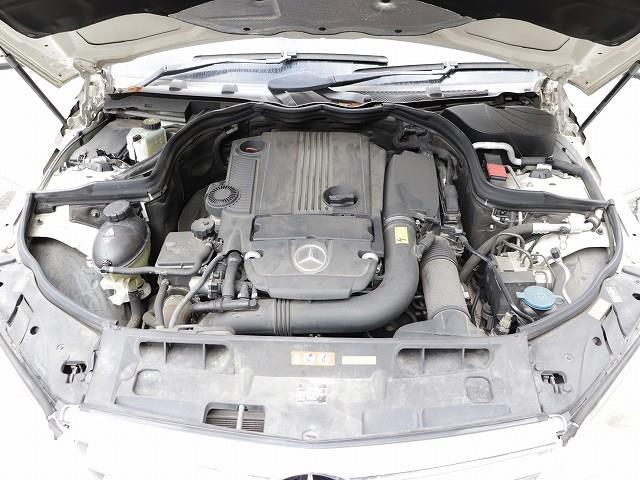 メーカー メルセデスベンツ 車名 ベンツ Cクラス 型式類別 16447-0002 グレード C200 CGIブルーエフィシェンシー アバンギャルドスペシャルED 認定型式 DBA-204248 車両タイプ ステーションワゴン 年式 H22/6 シフト 5FT 駆動 4×2 通称型式 WDD204248 エンジン型式 271 ミッション型式 アクスル型式 車体色 白 カルサイトホワイト 車体色No 650 トリム色No 201A 走行距離(Km) メーカー純正品番 A2045000654 部品メーカー品番 保証 1ヶ月/1000km 付加情報 R134a/エアコンテストOK/A2045000654-/ 商品情報 ※純正番号およびモデル番号は参考としてください。※リビルト部品を購入される際のお願い【再生部品】と表示されているものをリビルト部品と呼んでいます。リビルト部品の場合には、交換時に取り外した部品をご返却していただく場合があります。詳しくはこちら※大物商品(ドア・ボンネット・バンパー等)は個人宅への配送ができない場合がございます。その場合、最寄りの配送業者支店止め等の対応となりますので、あらかじめご了承ください。 ページ上部へ【中古】中古部品 ベンツ Cクラス 204248 コンデンサー 【3310070100-0000Y0766860600】