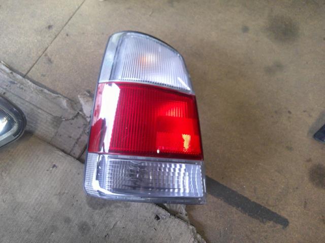【中古】中古部品 プレオ RV1 左テールランプ 【3310410000-000253021515600】