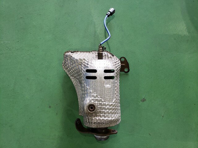 【中古】中古部品 ムーヴコンテ L575S エキゾーストマニホールド 【3310590000-202506005720160】