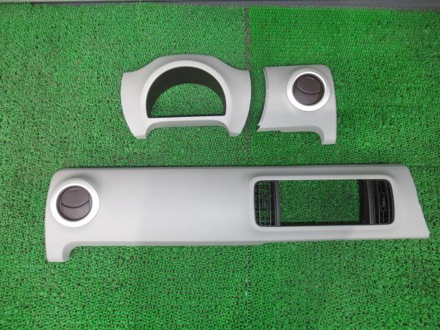 【中古】中古部品 パッソ KGC30 クラスターパネル 【3330540100-250307001870220】