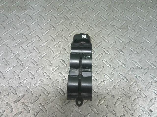 【中古】中古部品 フレアワゴン MM32S パワーウインドウスイッチ 【3330990700-202502002261900】