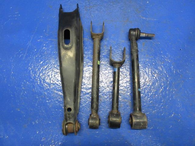 【中古】中古部品 レクサス GS GRS191 左リアロアアーム 【3310270100-000014803151840】