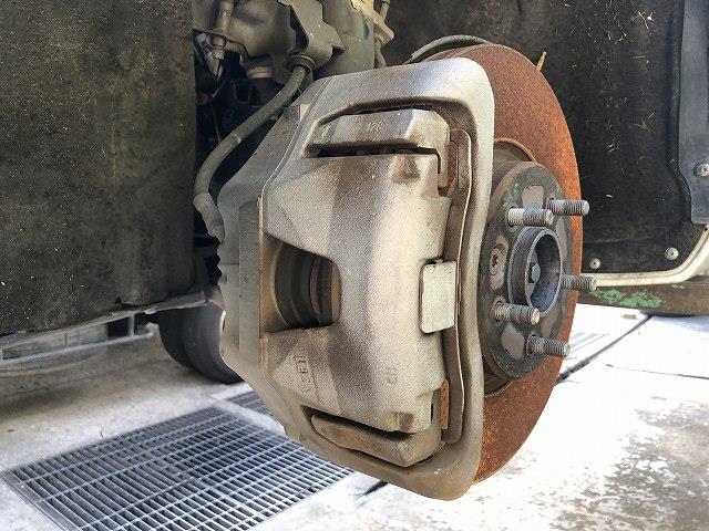 【中古】中古部品 ボルボ 40シリーズ MD4204T 左フロントキャリパー 【3310070100-0000Y0766444360】