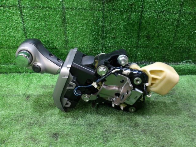 【中古】中古部品 フリード GP3 シフトレバー 【3330420100-250531000437850】