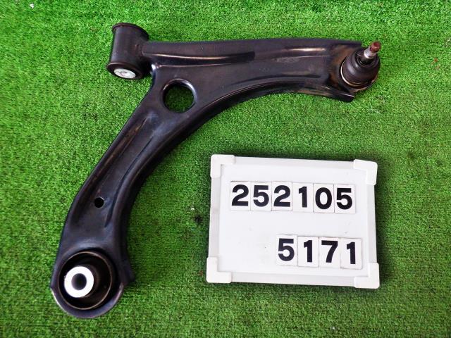 【中古】中古部品 ワゴンR MH95S 右フロントロアアーム 【3330890100-000025210551720】