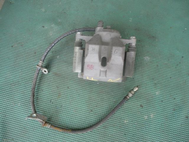 【中古】中古部品 プリウス ZVW30 右フロントキャリパー 【3310190100-000255004744330】