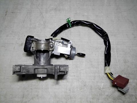 【中古】中古部品 バモス HM2 イグニッションスイッチ 【3310050100-221006000368650】