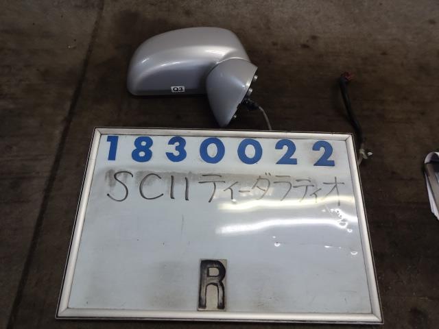 【中古】中古部品 ティーダ ラティオ SC11 右サイドミラー 【3330980100-001411880513500】