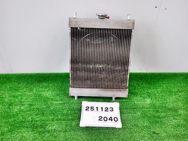 【中古】中古部品 キャリィ DA63T ラジエータ 【3330890100-000025112320400】