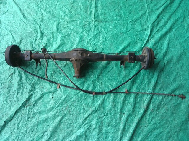 【中古】中古部品 キャリィ DA63T リアアクスルホーシング 【3310090100-202506048241200】