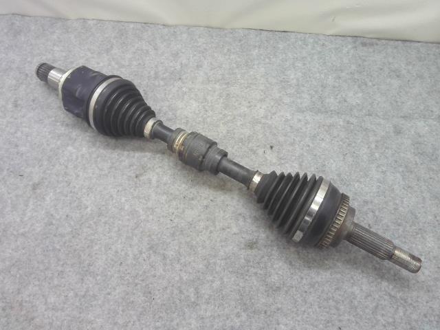 【中古】中古部品 ノア ZWR80G 左フロントドライブシャフト 【3310550000-250610002742200】